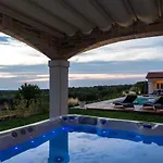 Villa Kastelir Vakantiehuis Poreč
