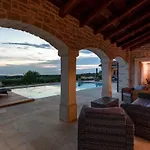 Сasa de vacaciones Villa Kastelir Poreč