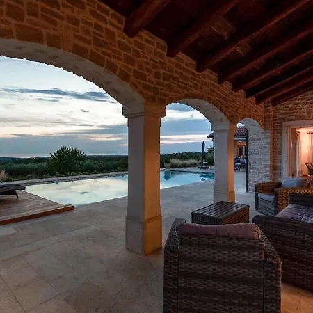 Nyaraló Villa Kastelir Poreč