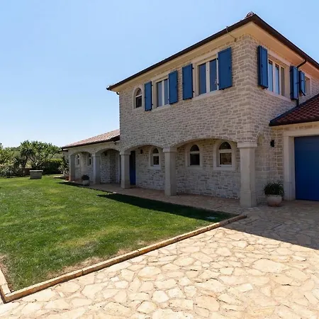 Villa Kastelir Дом отдыха *